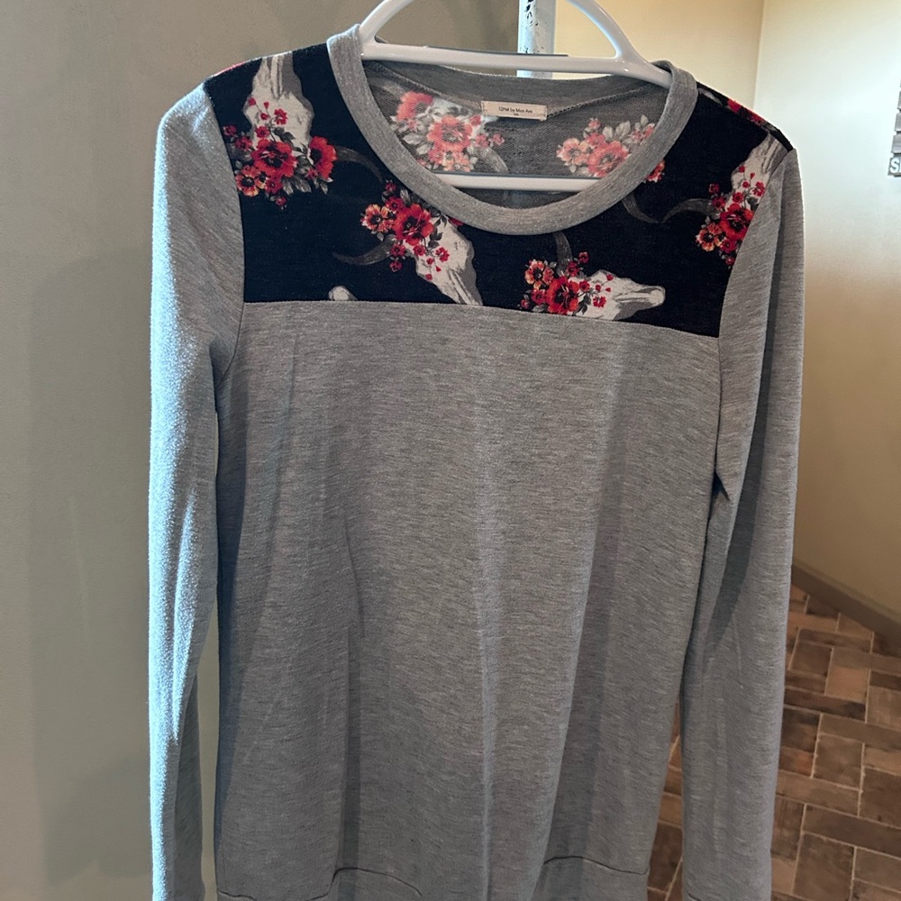 Floral Gray Women's Top